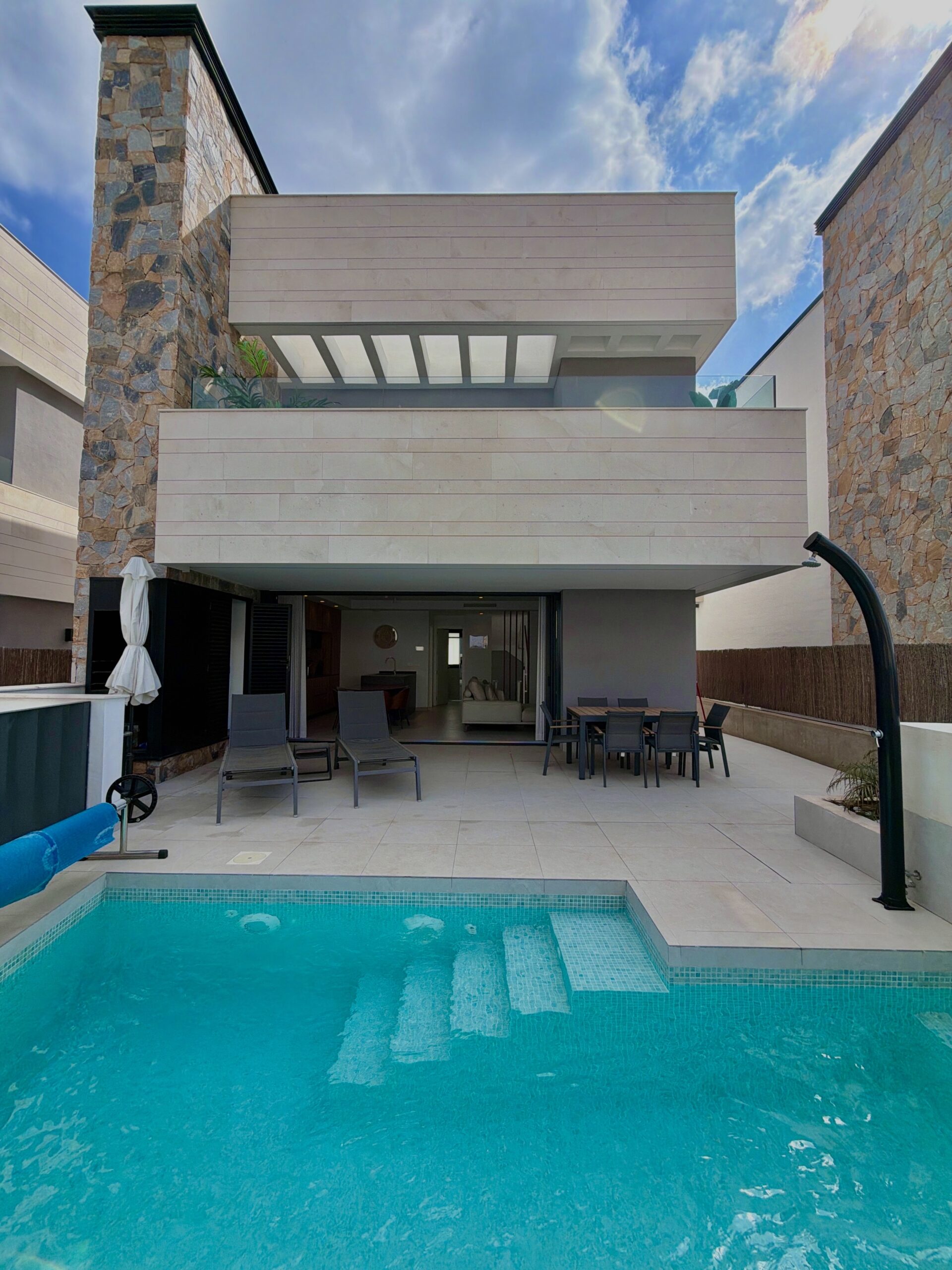 VILLA ALMENDRO SANTA ROSALIA