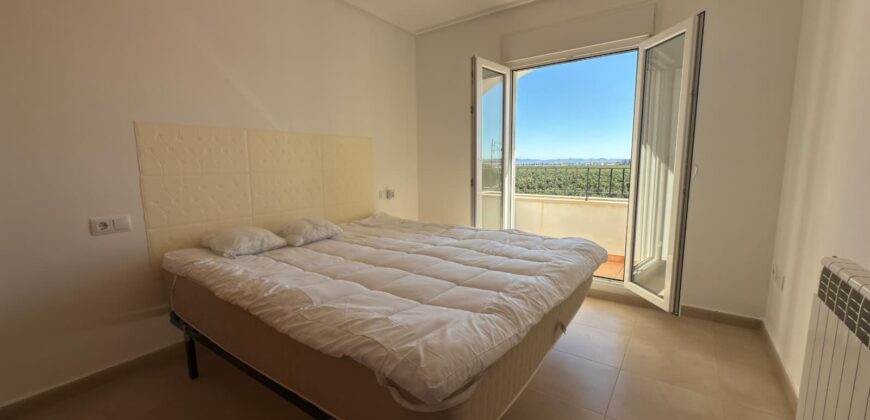 Exclusivo piso en La Torre Golf Resort con gran balcón y vistas a la piscina