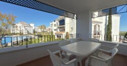 Exclusivo piso en La Torre Golf Resort con gran balcón y vistas a la piscina