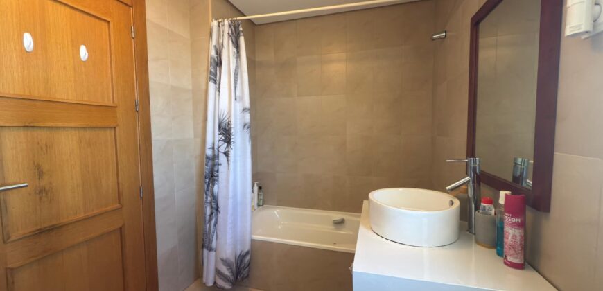 Exclusivo piso en La Torre Golf Resort con gran balcón y vistas a la piscina