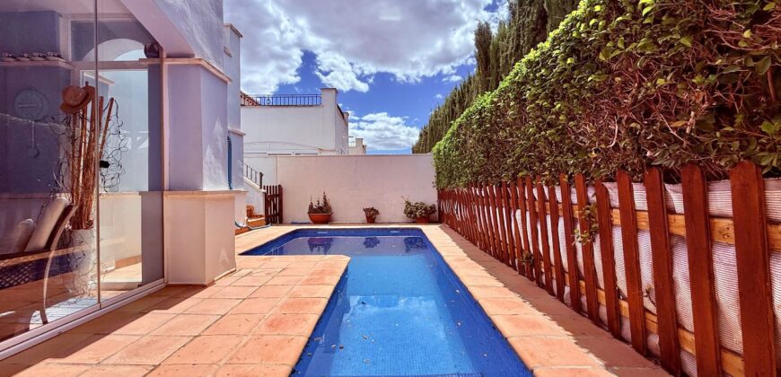 Exclusiva villa modelo Ciervo con piscina en Mar Menor Golf Resort