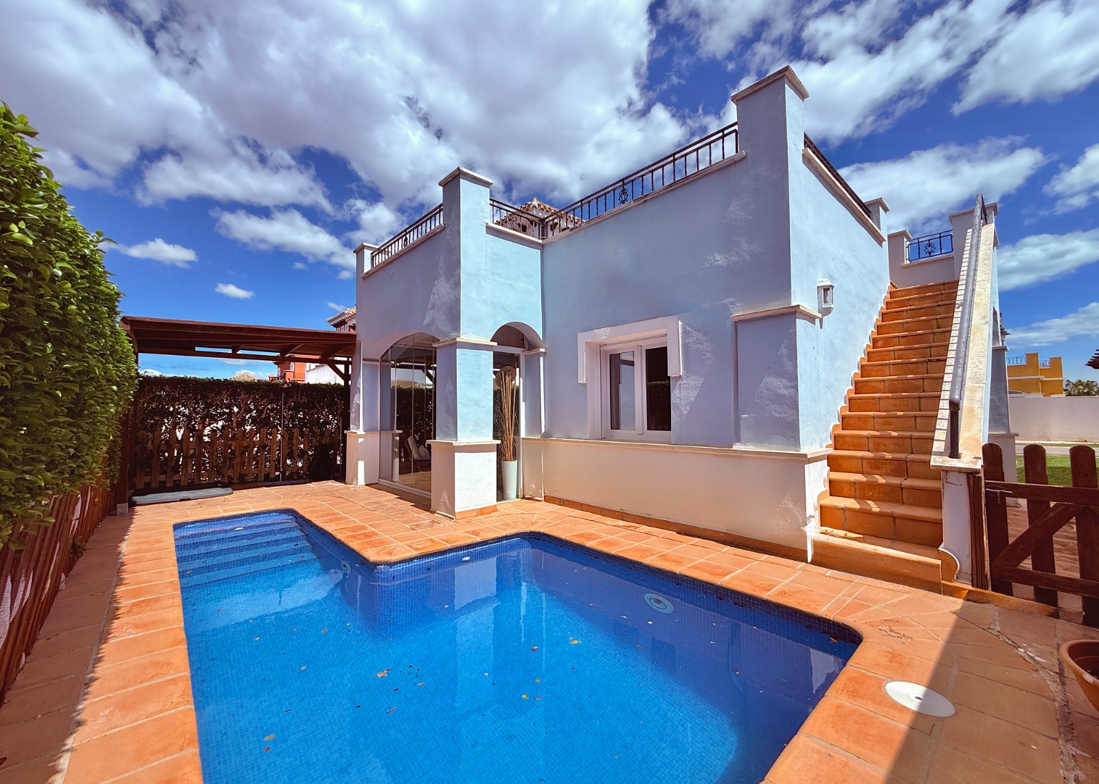 Exclusiva villa modelo Ciervo con piscina en Mar Menor Golf Resort