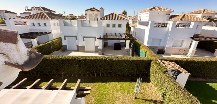 Villa independiente totalmente modernizada en venta