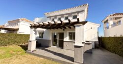 Villa independiente totalmente modernizada en venta